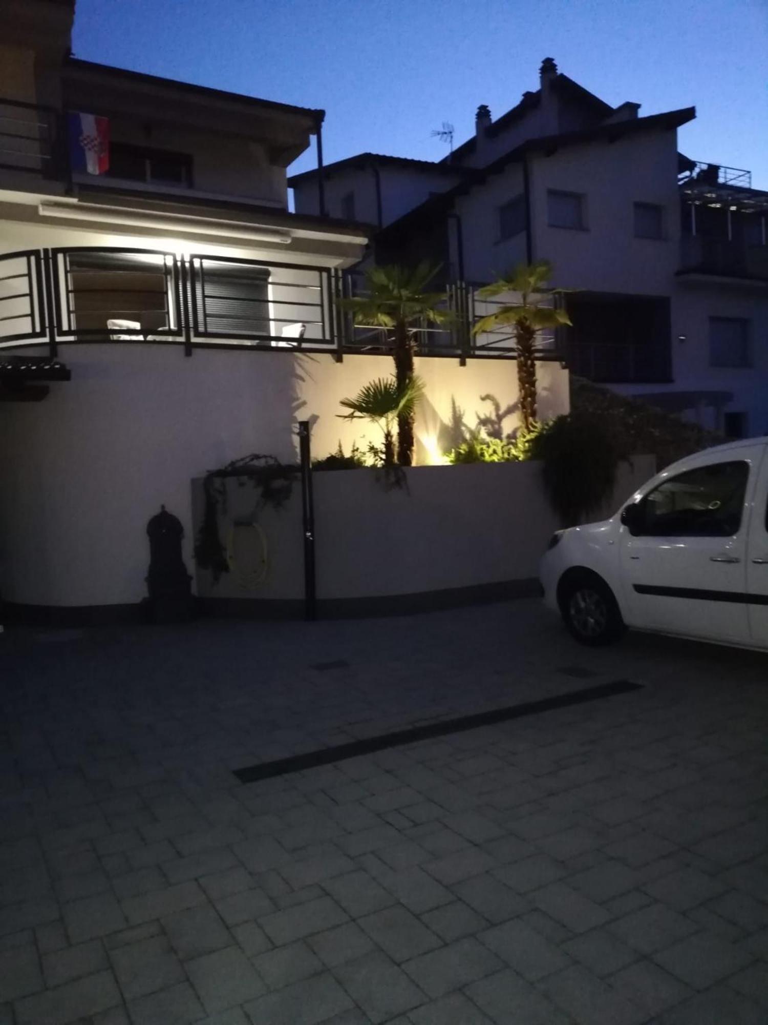 Villa Vila 洛夫兰 外观 照片